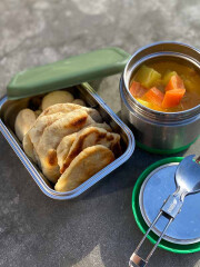 Lunchbuddy Bento-Set "Snug" 800 ml + 2 Trennstege / grün